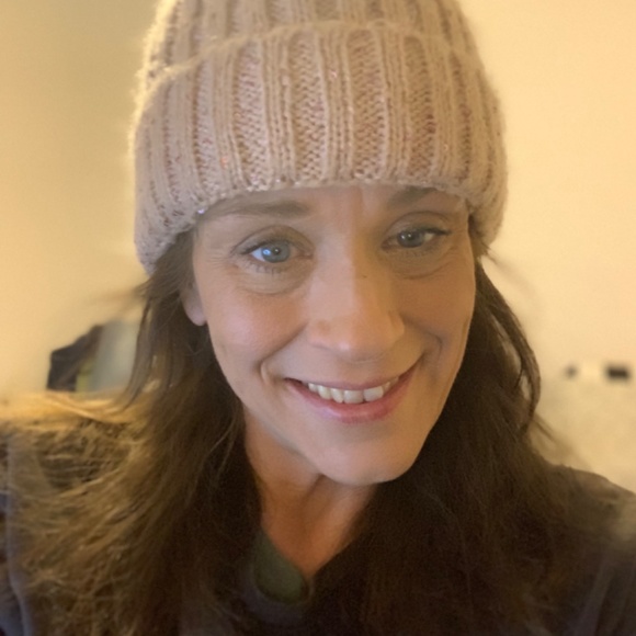 Meet your Posher, Julie - Picture 6 of 6